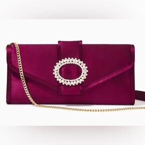 Lilly Pulitzer Benton clutch in amarena cherry